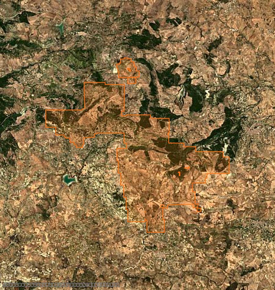 Contour de la zone brûlée de Santo Stefano Quisquina (IT), tracé sur l'imagerie satellite