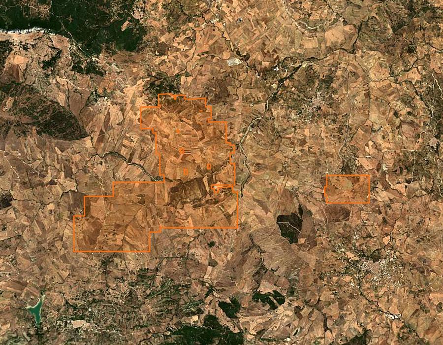 Contour de la zone brûlée de Campofelice di Fitalia (IT), tracé sur l'imagerie satellite