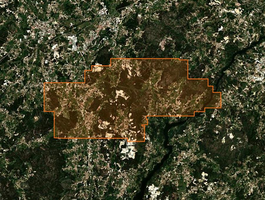 Contour de la zone brûlée de Penafiel (PT), tracé sur l'imagerie satellite