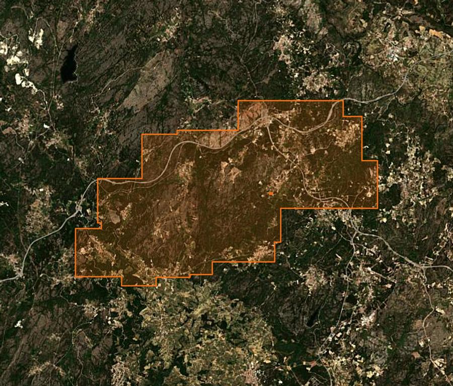 Contour de la zone brûlée de Vilar de Maçada (PT), tracé sur l'imagerie satellite