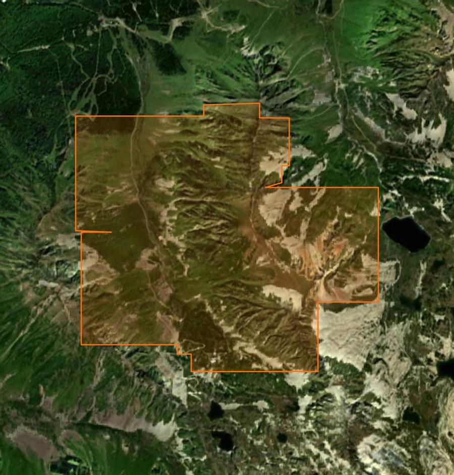 Outline of the burned area near Barèges, drawn over satellite imagery