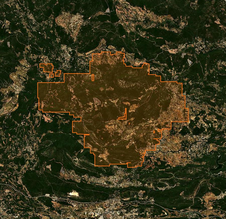 Umriss der Brandfläche bei Correns, gezeichnet auf Satellitenbilder