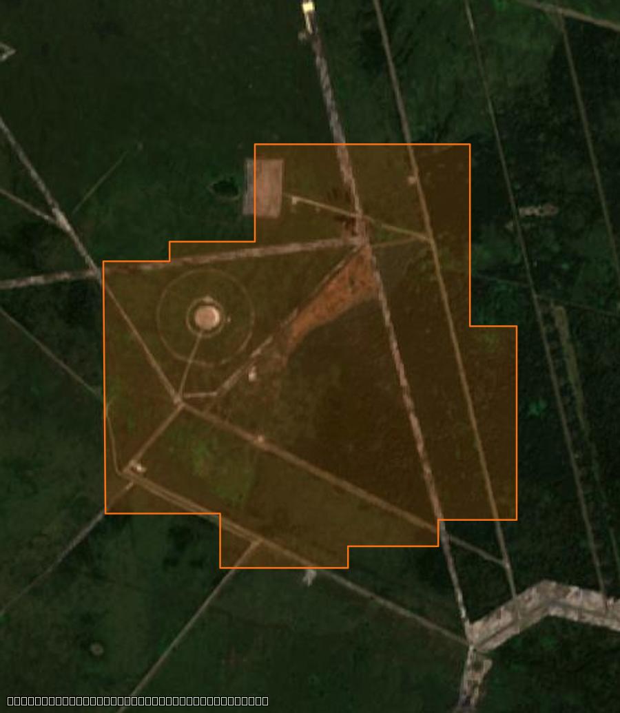 Outline of the burned area near Lucmau, drawn over satellite imagery