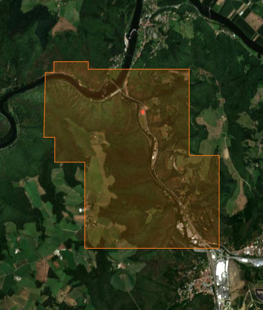 Outline of the burned area near Livinhac-le-Haut, drawn over satellite imagery