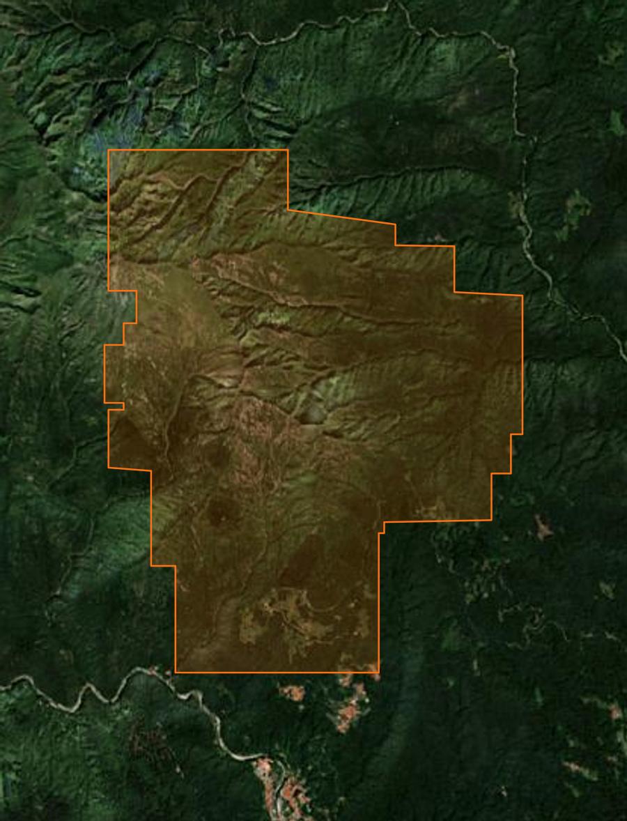 Contour de la zone brûlée d'Ailoche (IT), tracé sur l'imagerie satellite