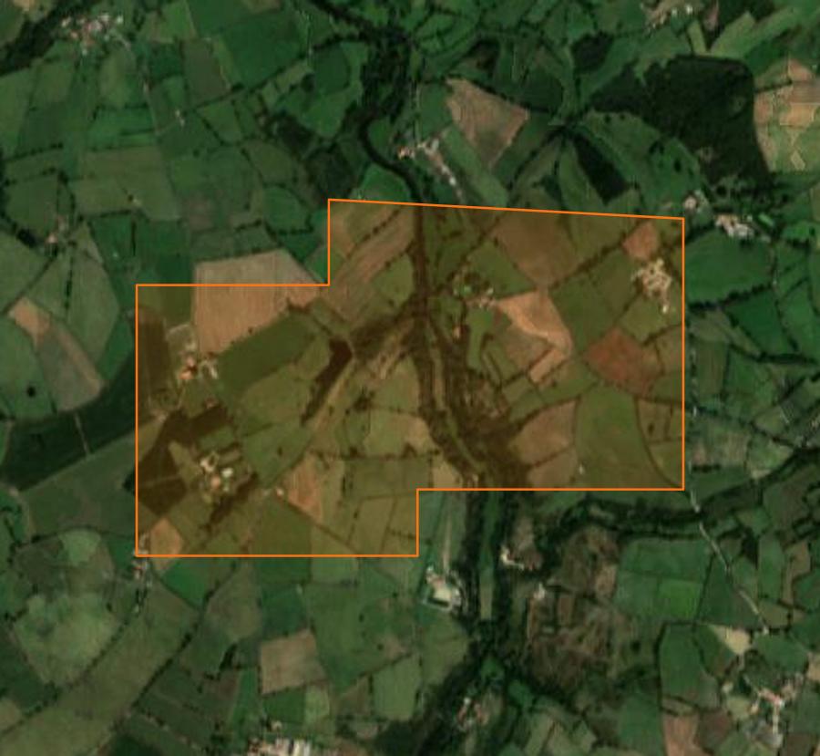 Outline of the burned area near Gourgé, drawn over satellite imagery