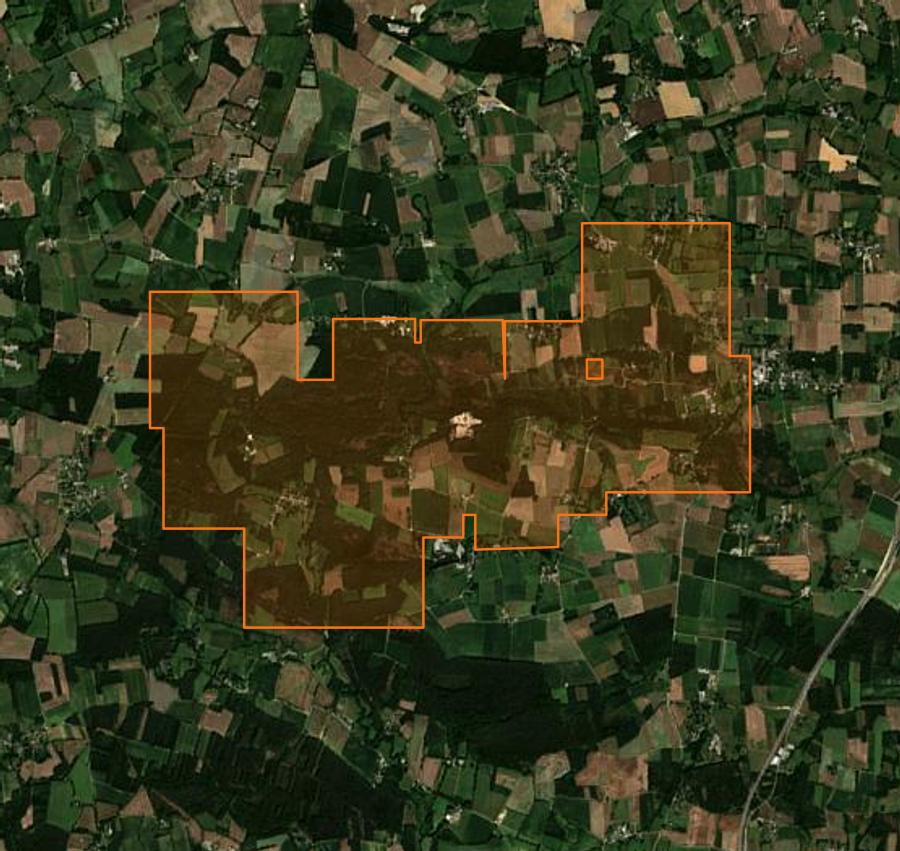 Contour de la zone brûlée de Saint-Just, tracé sur l'imagerie satellite
